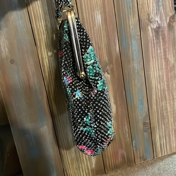 👛 SOLD Vintage Beaded Evening Bag - Picture 16 of 16